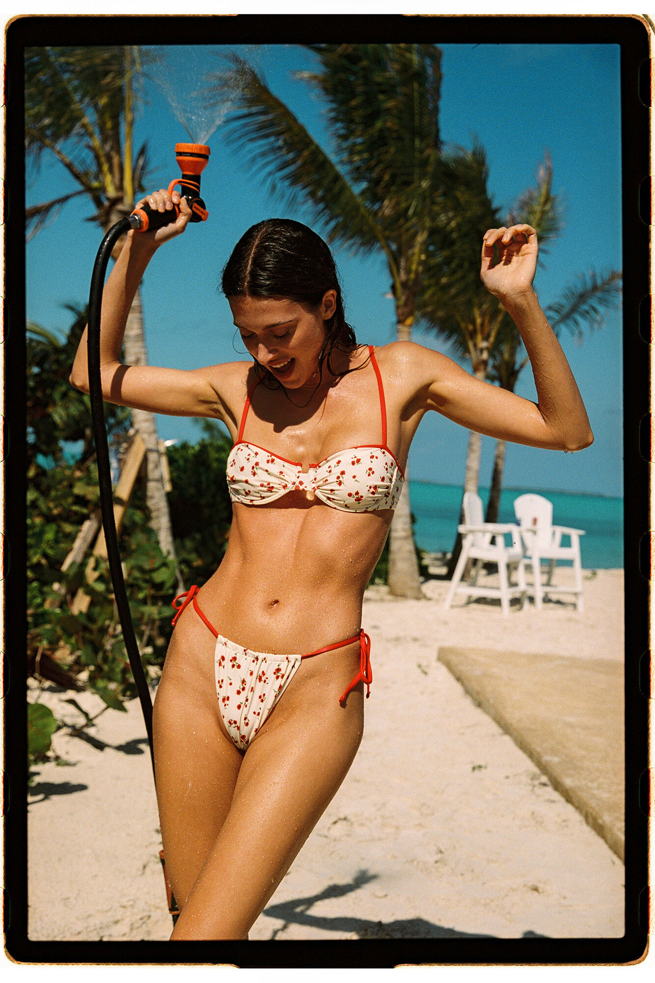 Women'secret Panty de bikini brasile&ntilde;o de tiras mini flores rojas