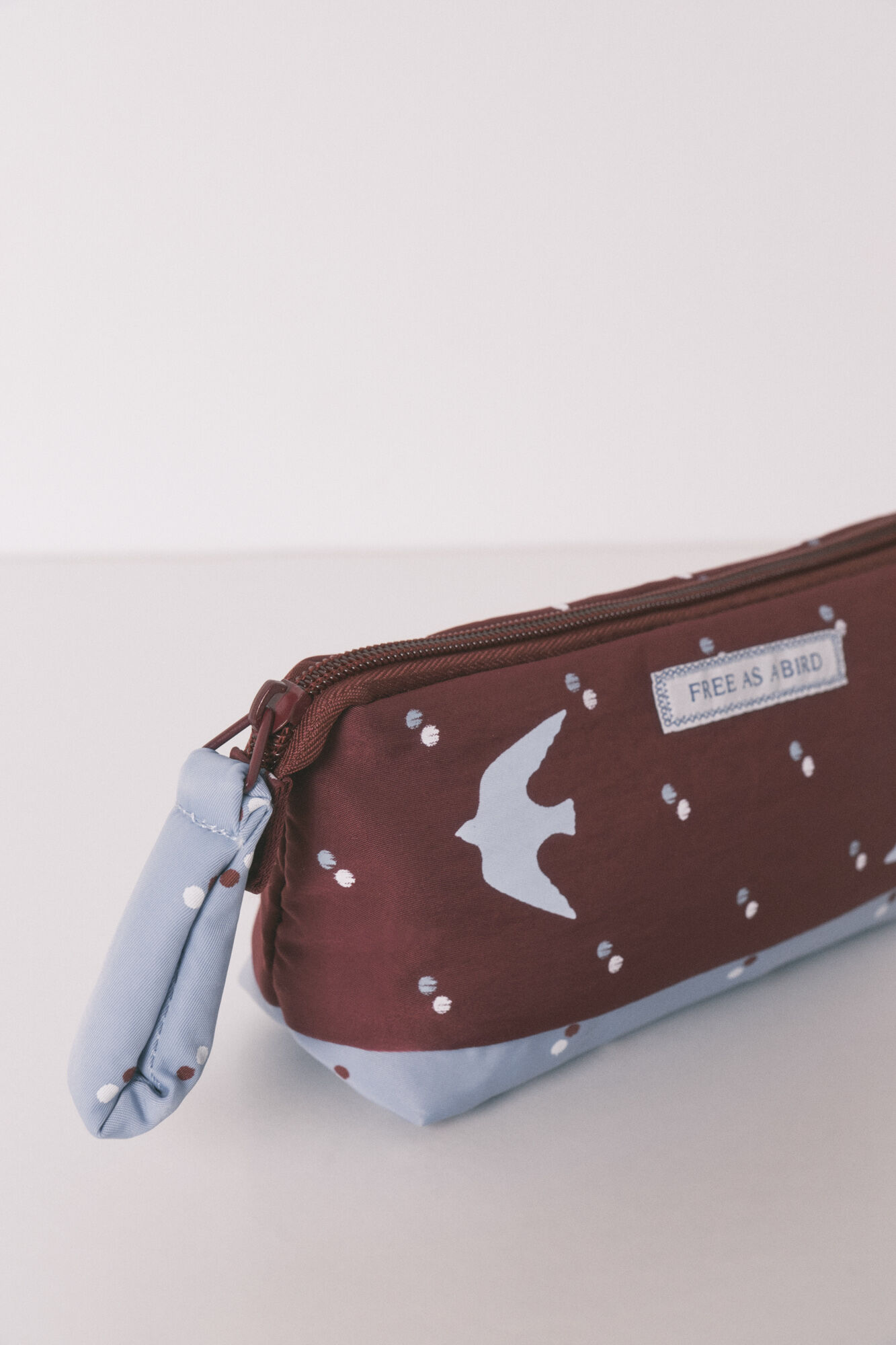 Women'secret Neceser peque&ntilde;o estampado de p&aacute;jaros granate