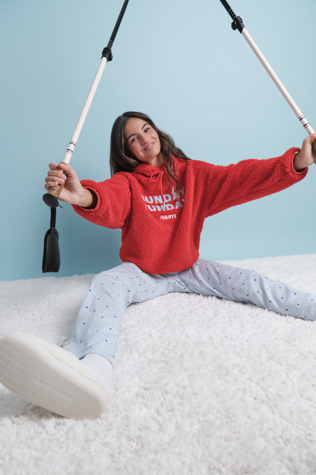 HI&BYE Sudadera roja suave de borrego con logo