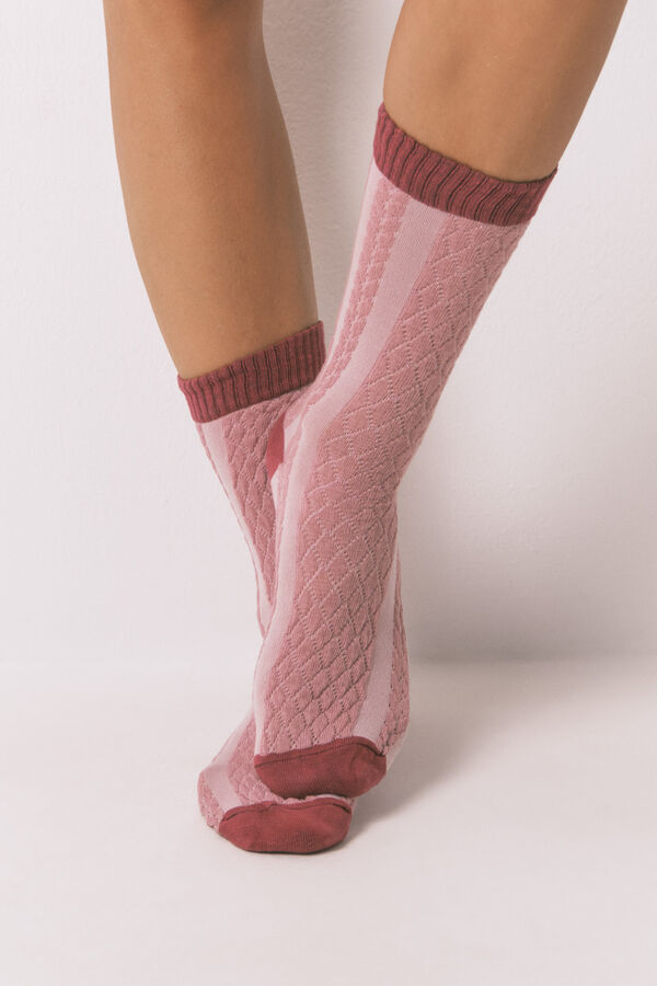 Women'secret Calcetines largos trenzados de color rosa rosa