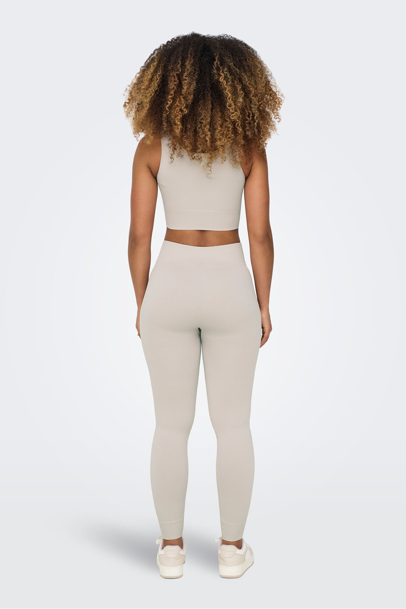 Only Play Brasier deportivo sin costuras con tirantes.