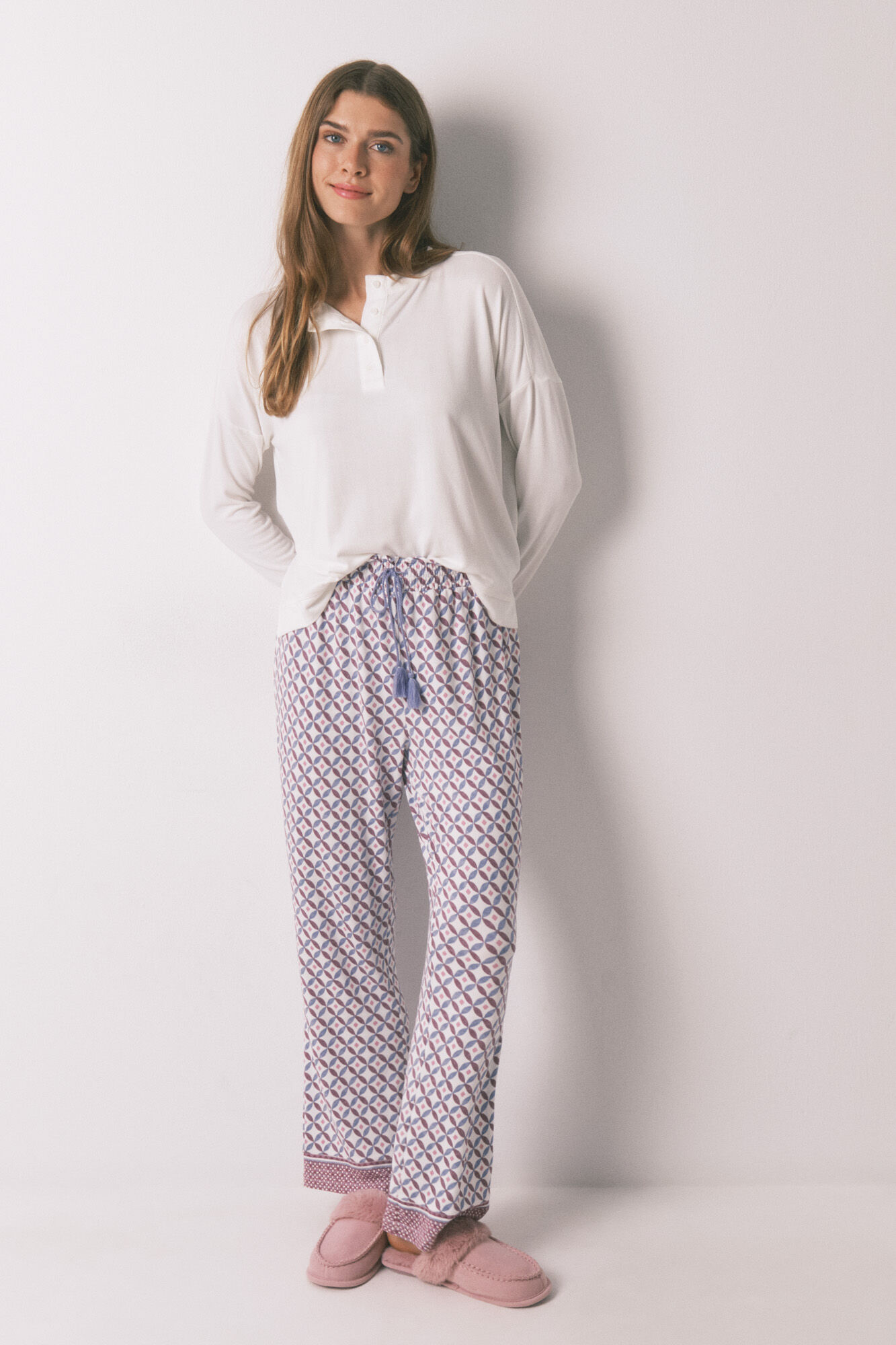 Women'secret Pantal&oacute;n azul largo de tejido suave y pierna ancha