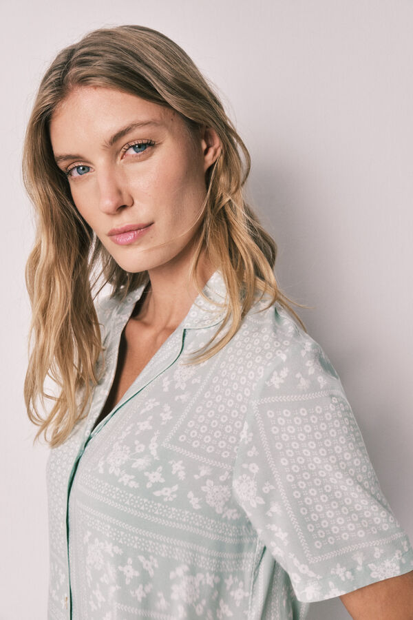 Women'secret Pijama camisera larga de manga corta con estampado bandana verde estampado