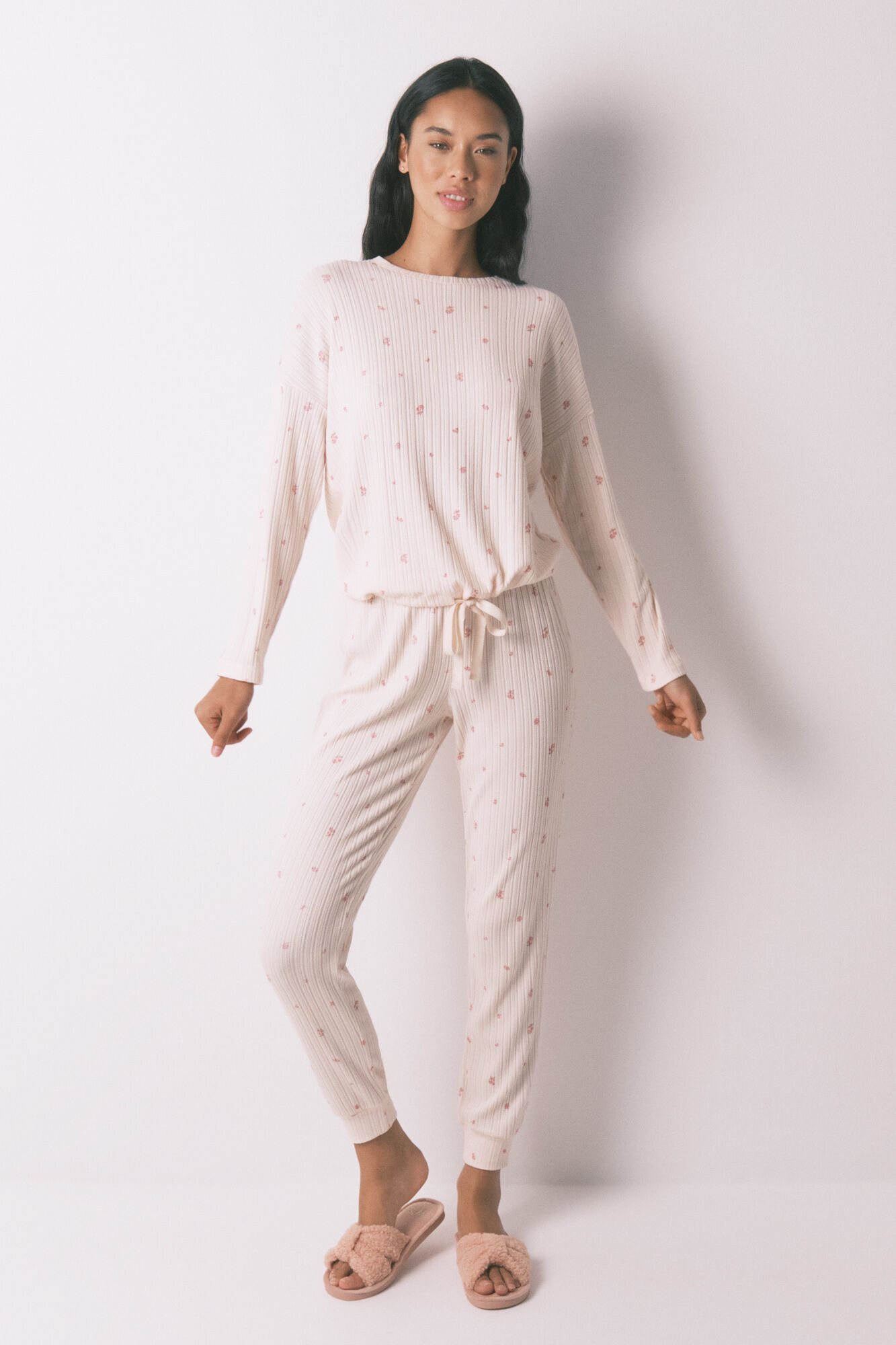 Women'secret Pijama largo de viscosa con estampado floral rosa