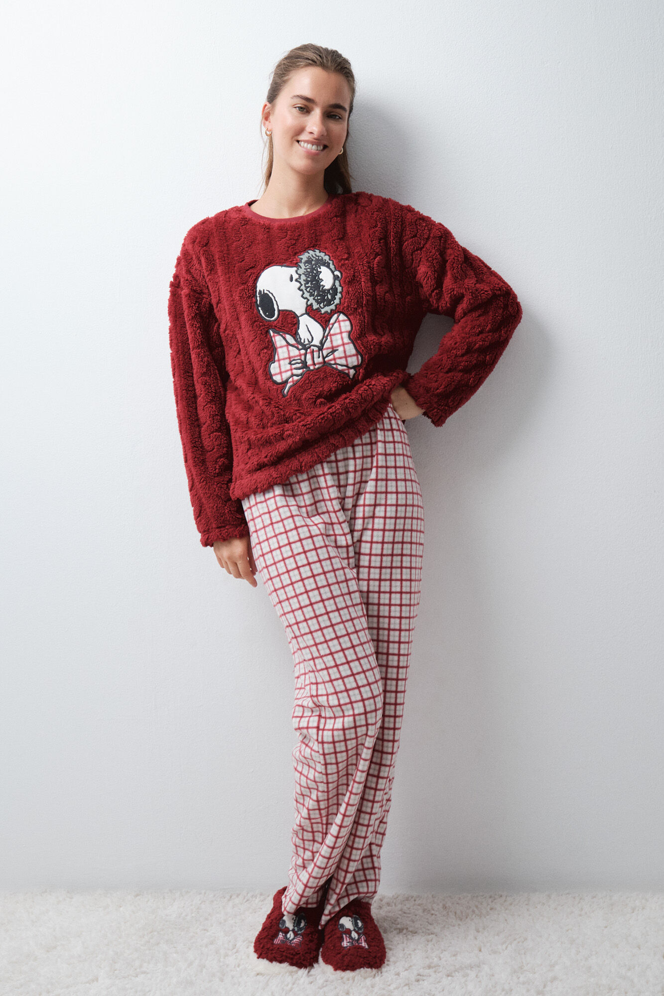 Women'secret Pijama larga de cuadros Snoopy polar