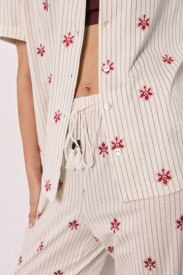 Women'secret Pijama larga camisera de algod&oacute;n a rayas con flores marfil