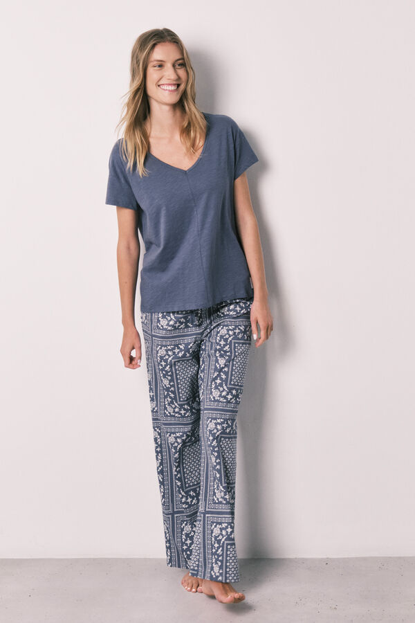 Women'secret Pijama larga de algod&oacute;n de manga corta azul con estampado de bandana azul