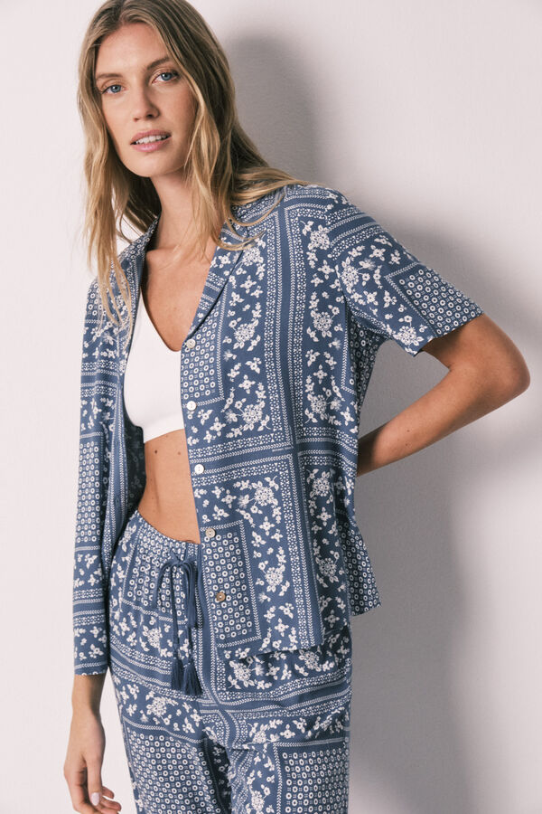 Women'secret Pijama camisera larga de manga corta con estampado de bandana azul estampado