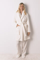 Women'secret Bata midi de forro polar blanco marfil