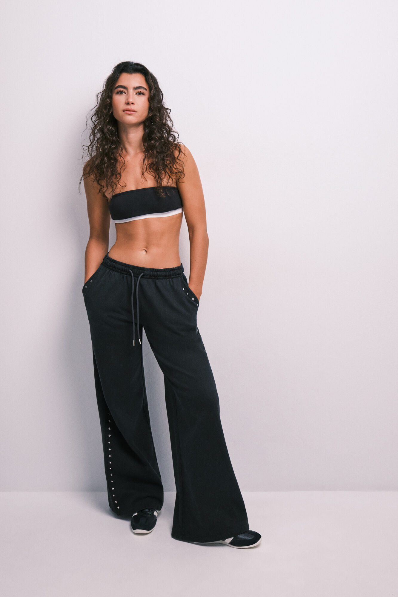 HI&BYE Brasier top bandeau negro