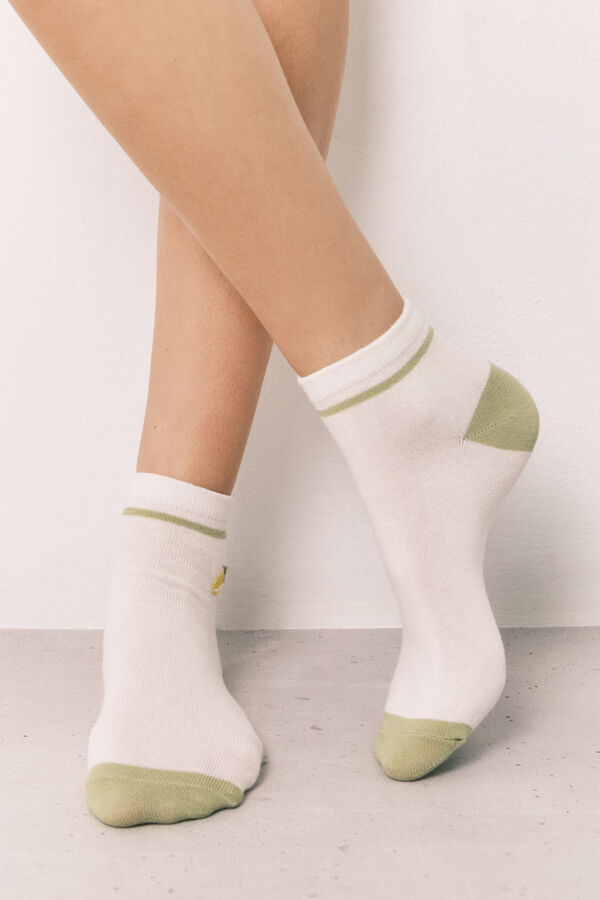 Women'secret Calcetines cortos con bordado de lim&oacute;n amarillo