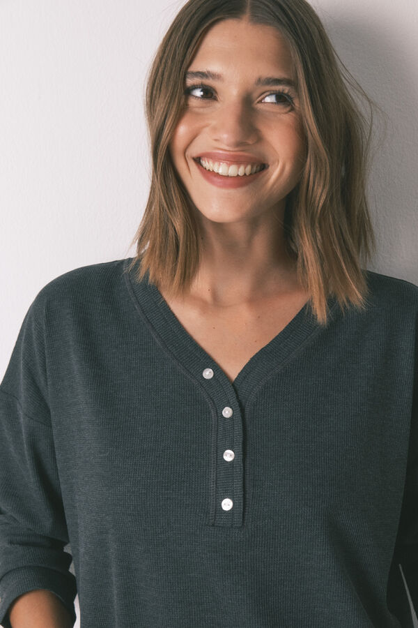 Women'secret Playera de manga manga larga con estampado de gofres de color gris gris