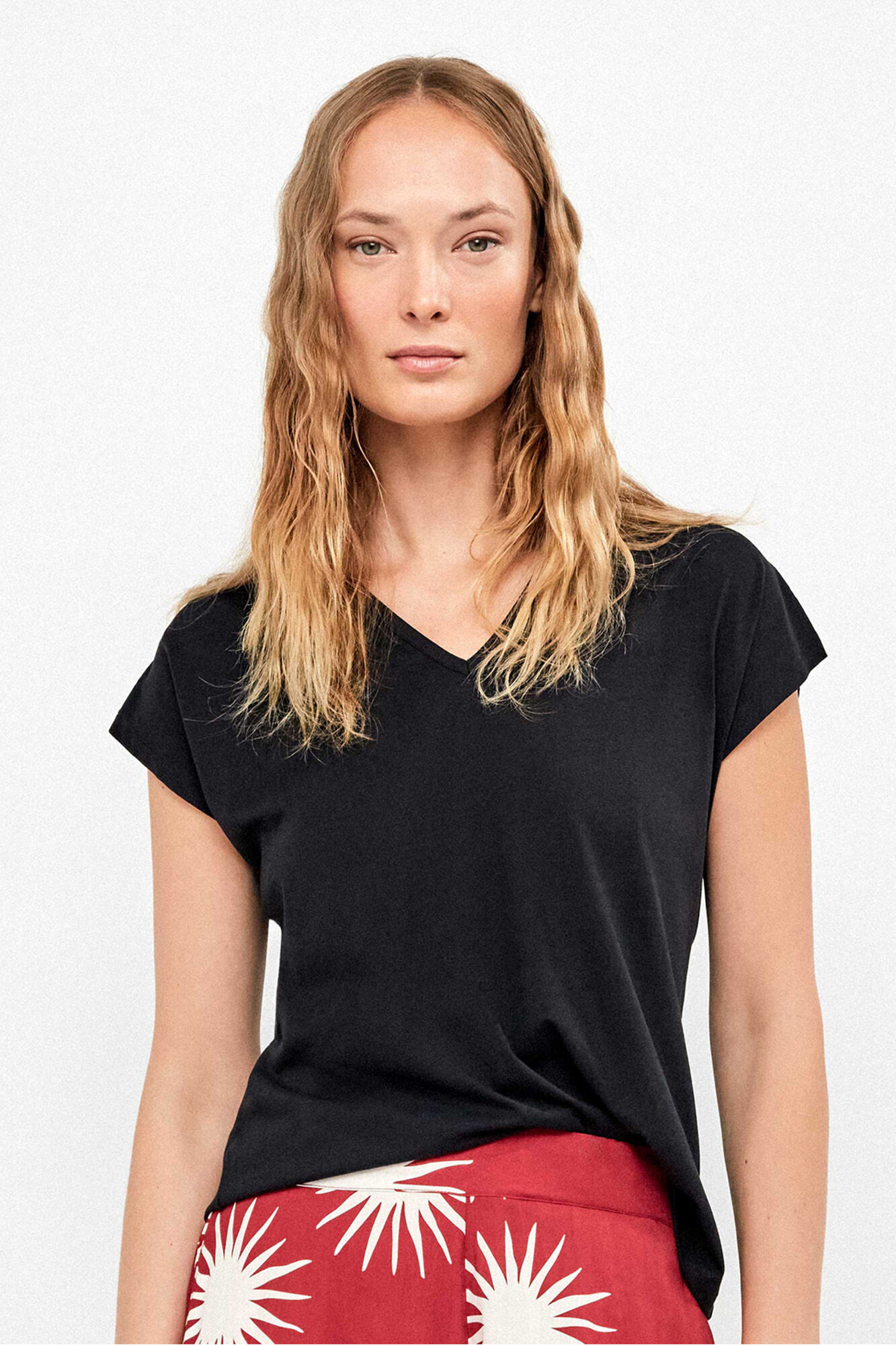 Gisela Playera sin mangas de sat&eacute;n