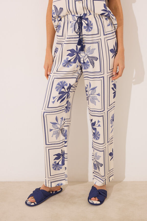 Womensecret Pijama camisera de satén con estampado de flores azul