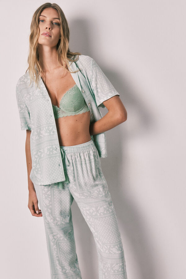 Women'secret Pijama camisera larga de manga corta con estampado bandana verde estampado