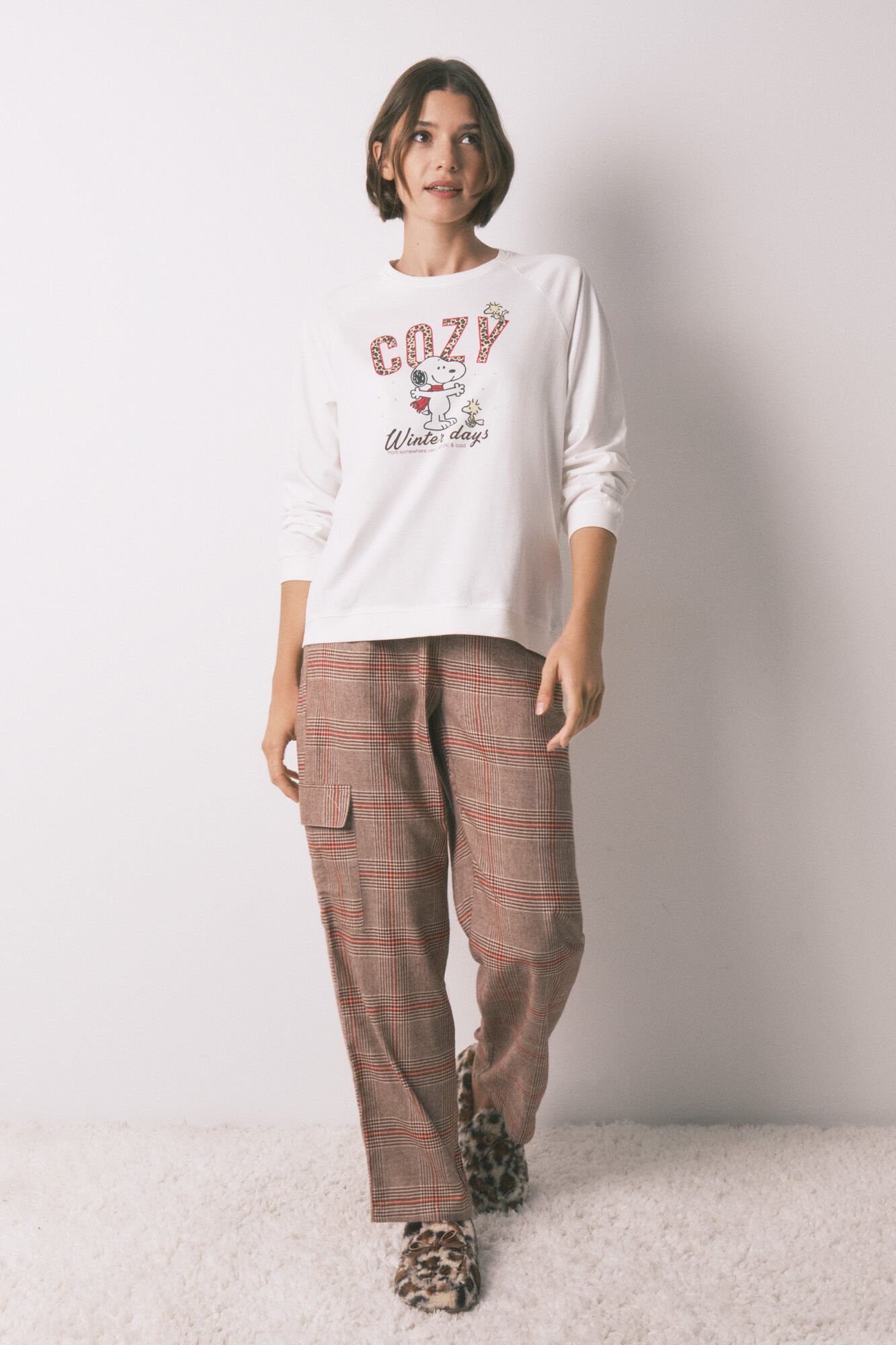 Women'secret Pijama larga 100% algod&oacute;n con estampado de cuadros de Snoopy