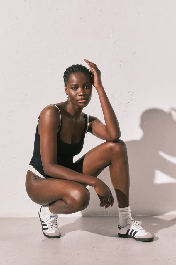 Women'secret Traje de ba&ntilde;o color block B&W espalda descubierta negro