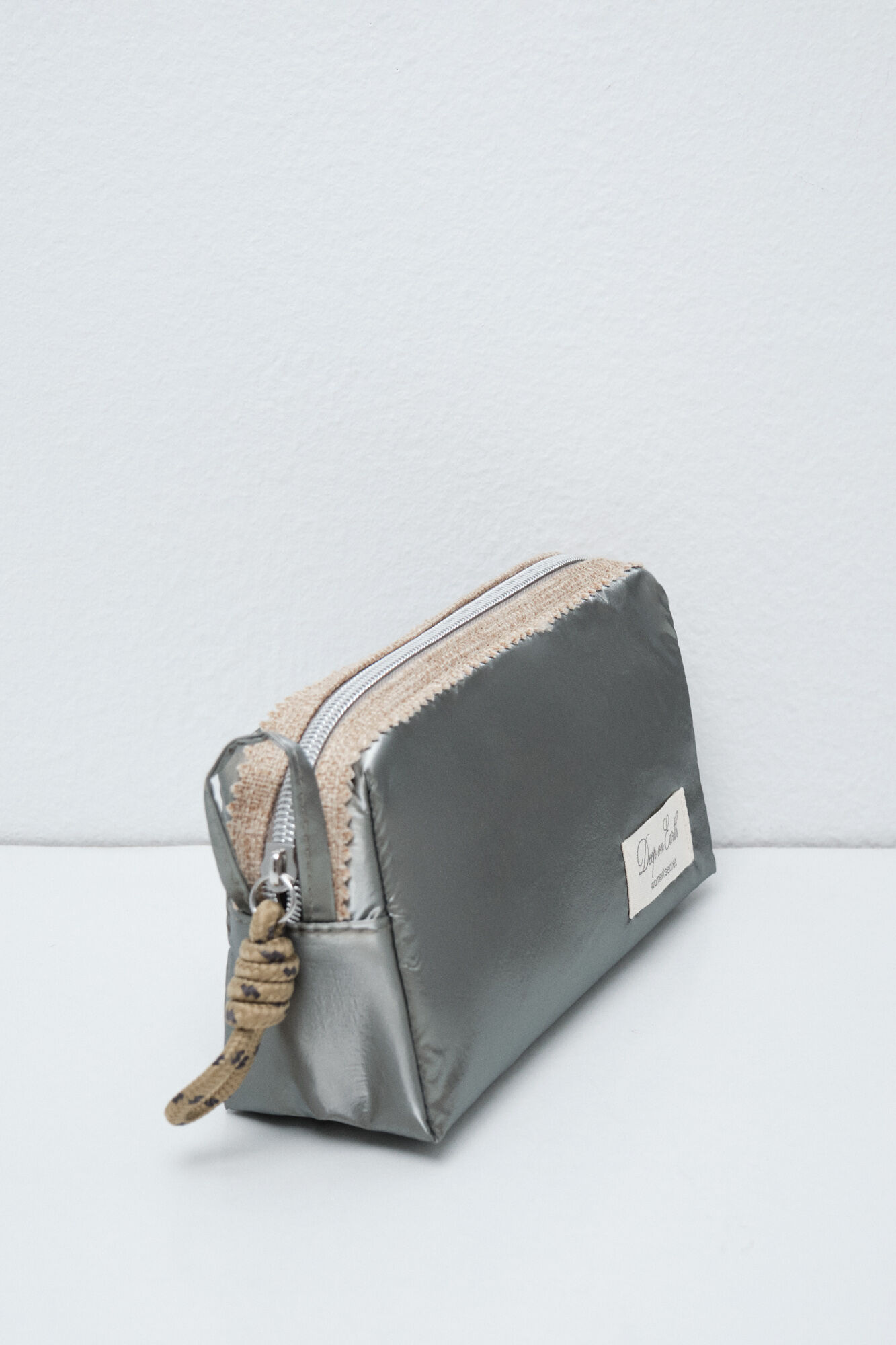 Women'secret Neceser peque&ntilde;o acolchado gris