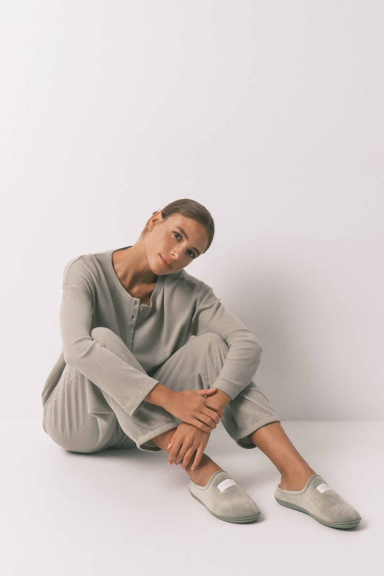 Women'secret Pantuflas para casa de velour verde