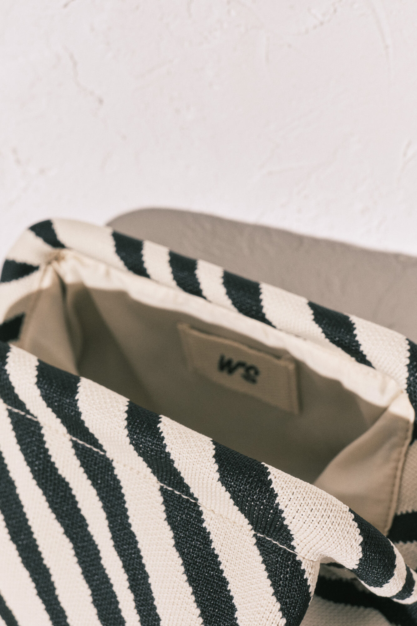 Women'secret Neceser mediano estampado cebra
