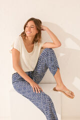 Womensecret Pantalón Capri con estampado de sellos estampado