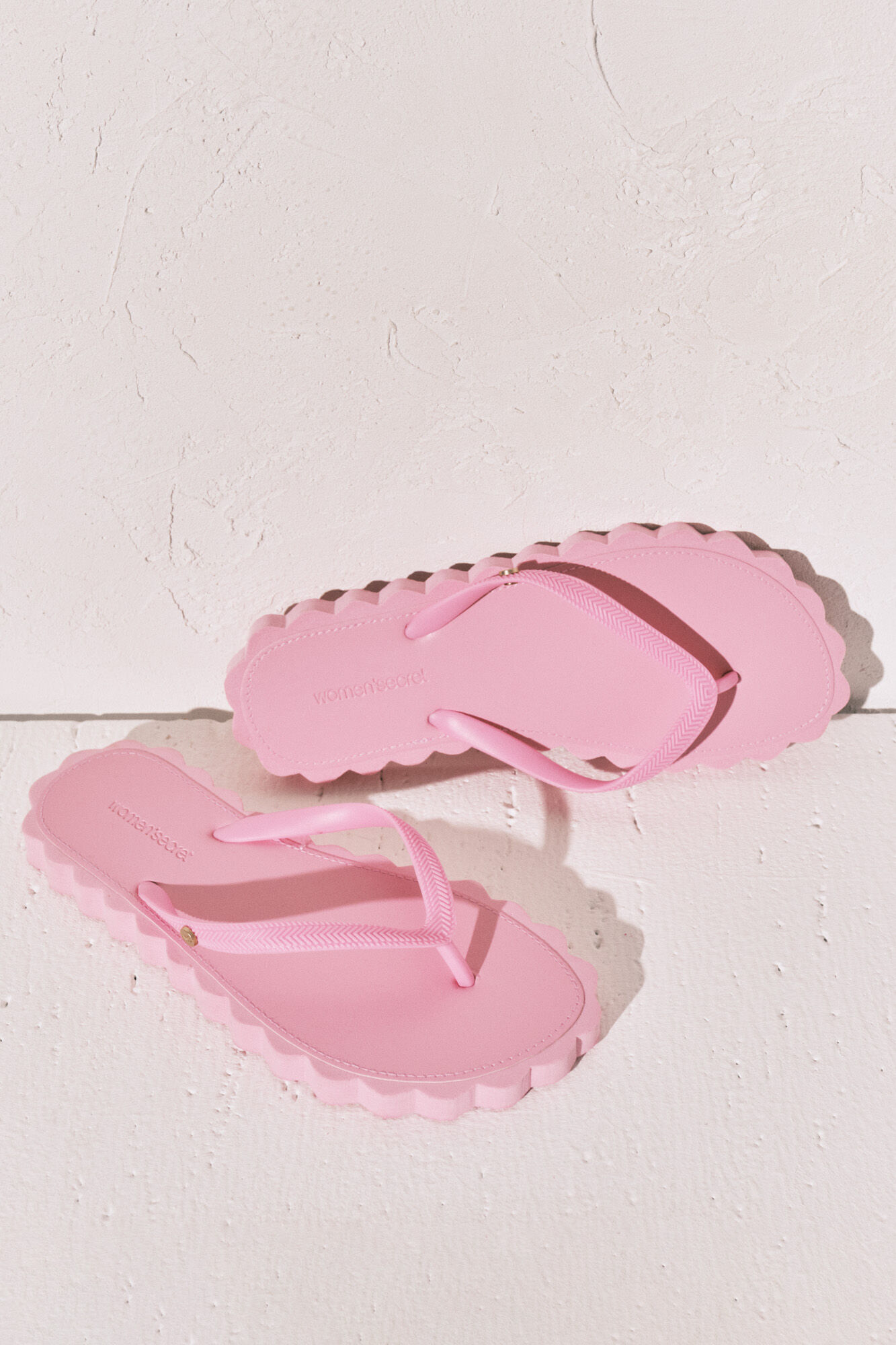 Women'secret Chanclas de dedo efecto ondas rosa