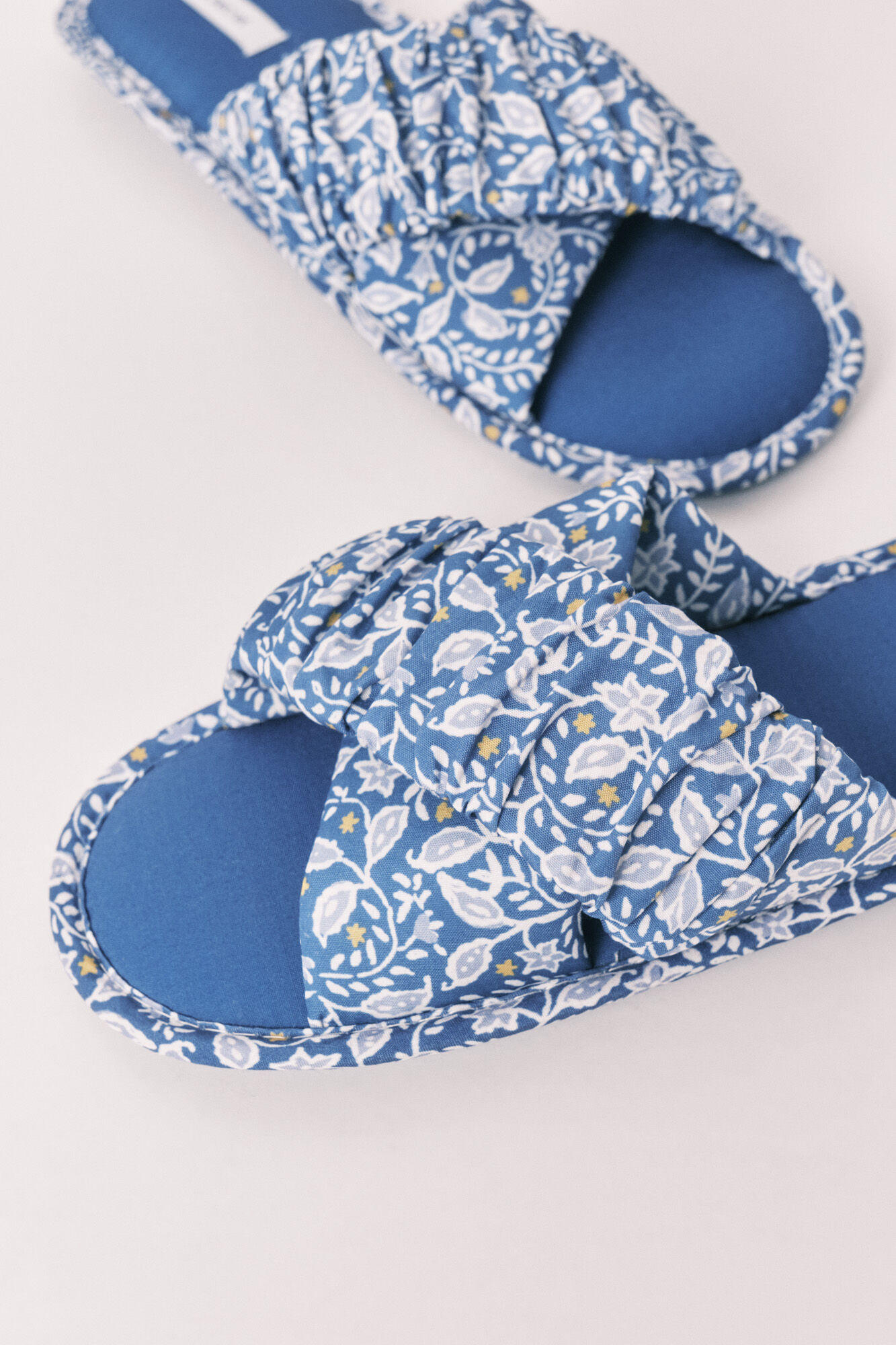 Women'secret Pack de viaje de zapatillas de casa azul
