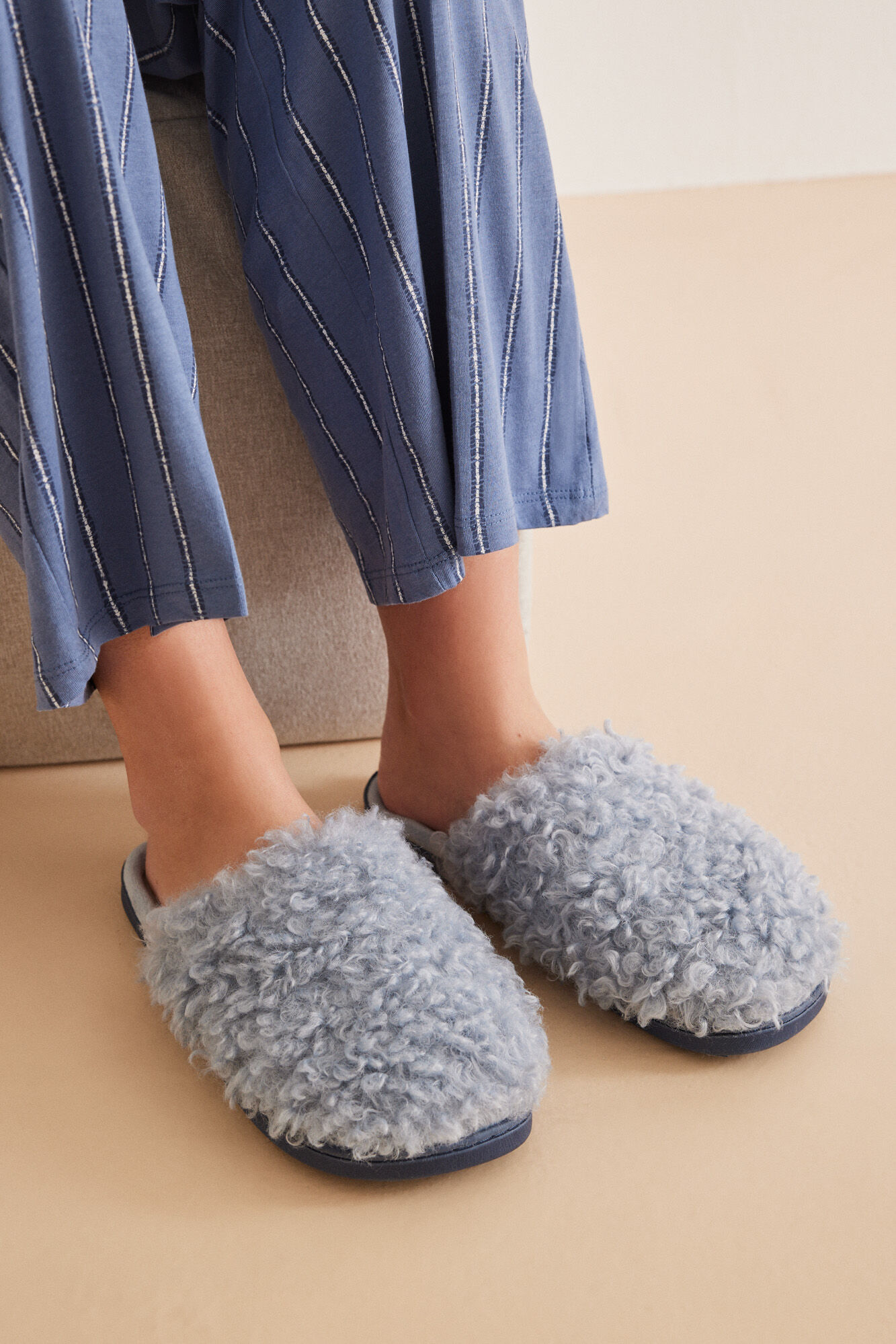 Pantuflas pelo Smiley Calzado para mujer WomenSecret MX