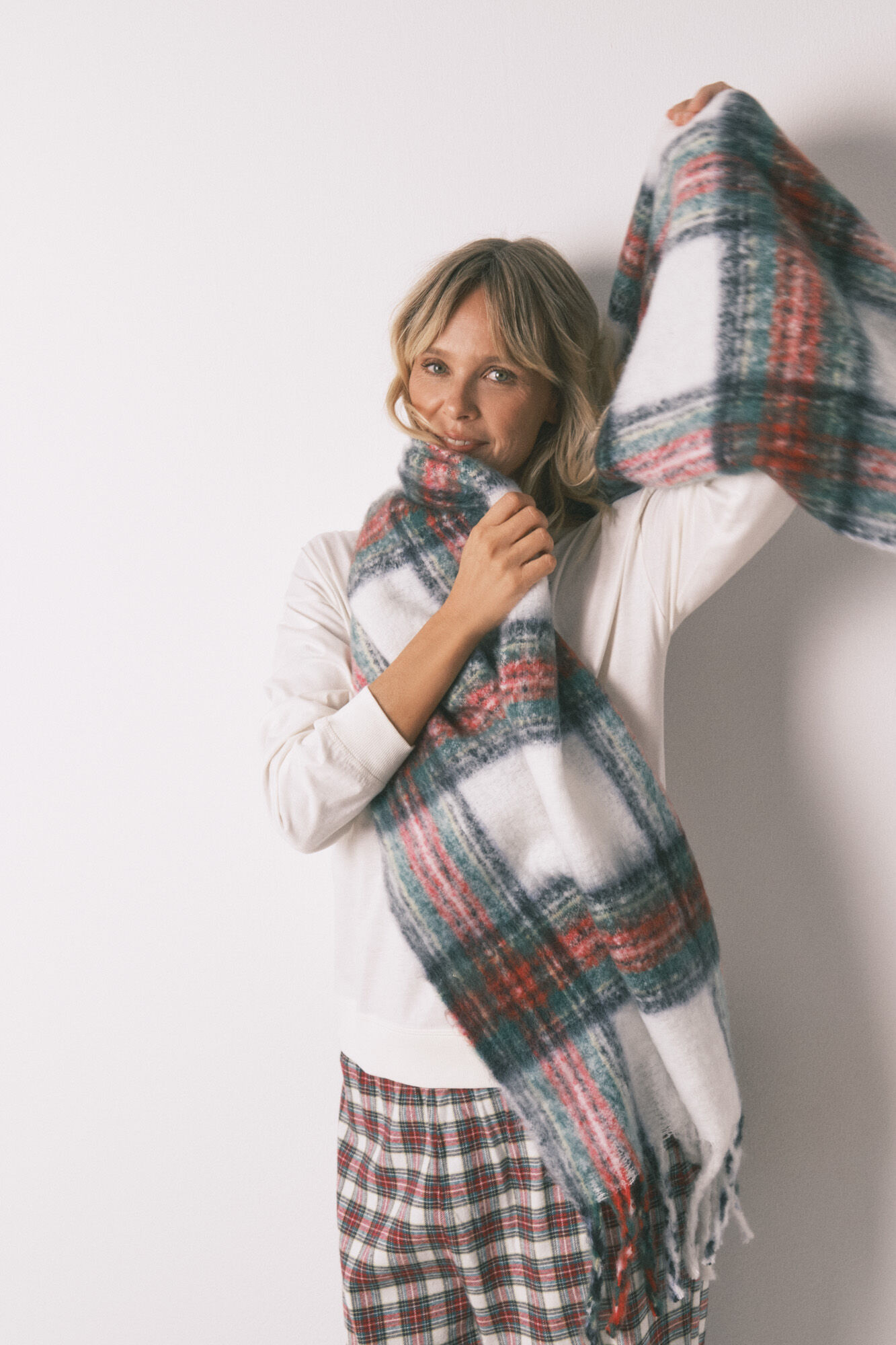 Women'secret Pa&ntilde;uelo de mohair a cuadros