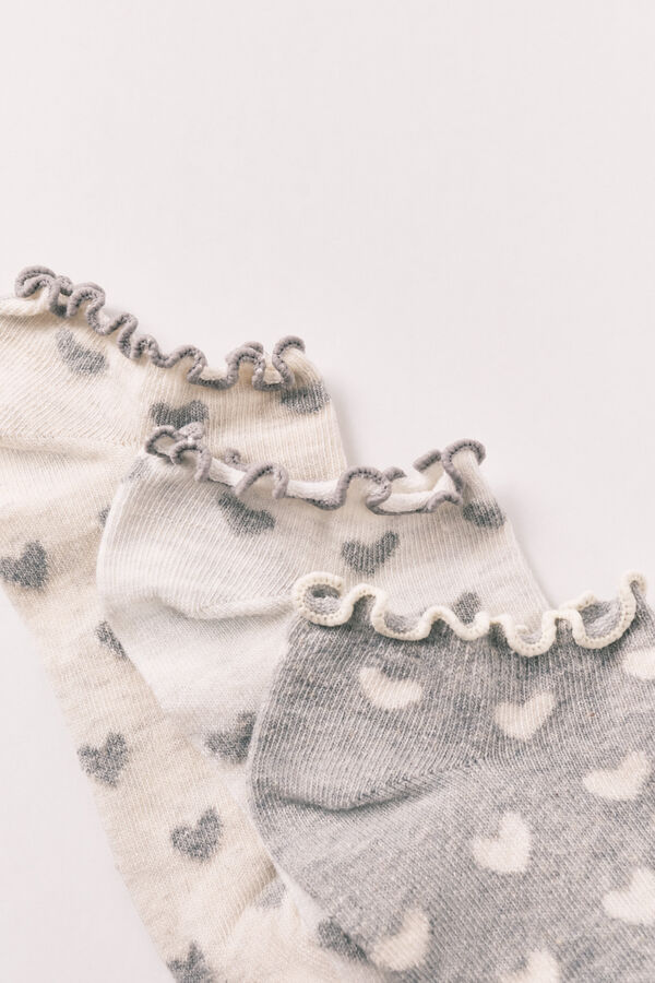 Women'secret Paquete de 3 calcetines tobilleros estampado de corazones gris