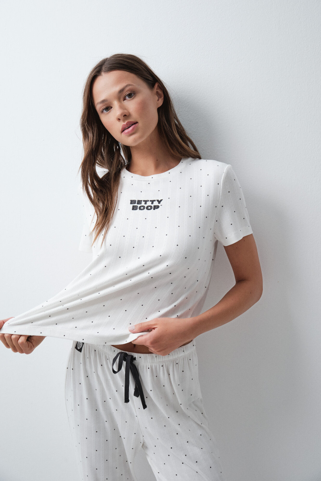 Women'secret Pijama larga de manga corta con estampado de estrellas Betty Boop