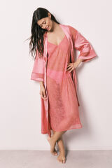 Women'secret Bata larga satinada de encaje rosa