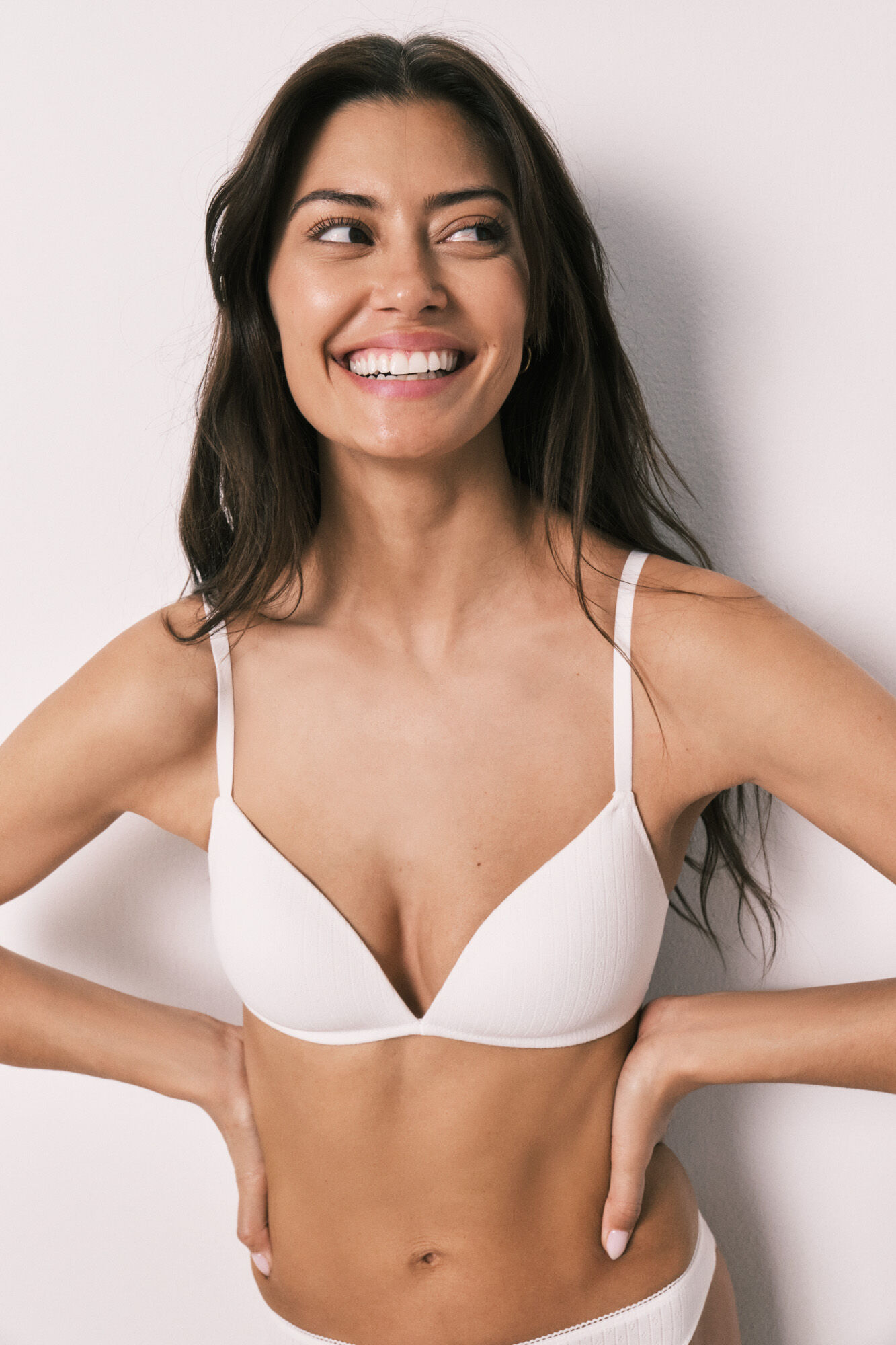 Women'secret Brasier triangular con relleno de algod&oacute;n blanco