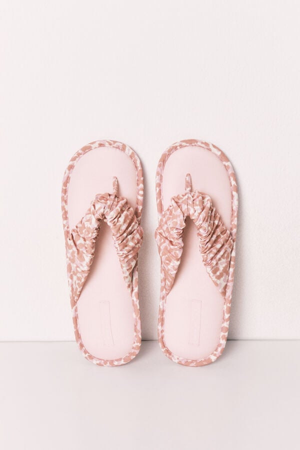 Women'secret Pantunflas de tiras con estampado animal rosa