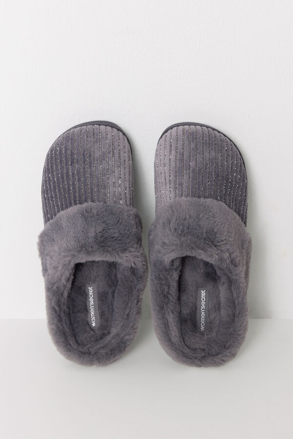 Womensecret Pantuflas pelo gris oscuro lurex gris