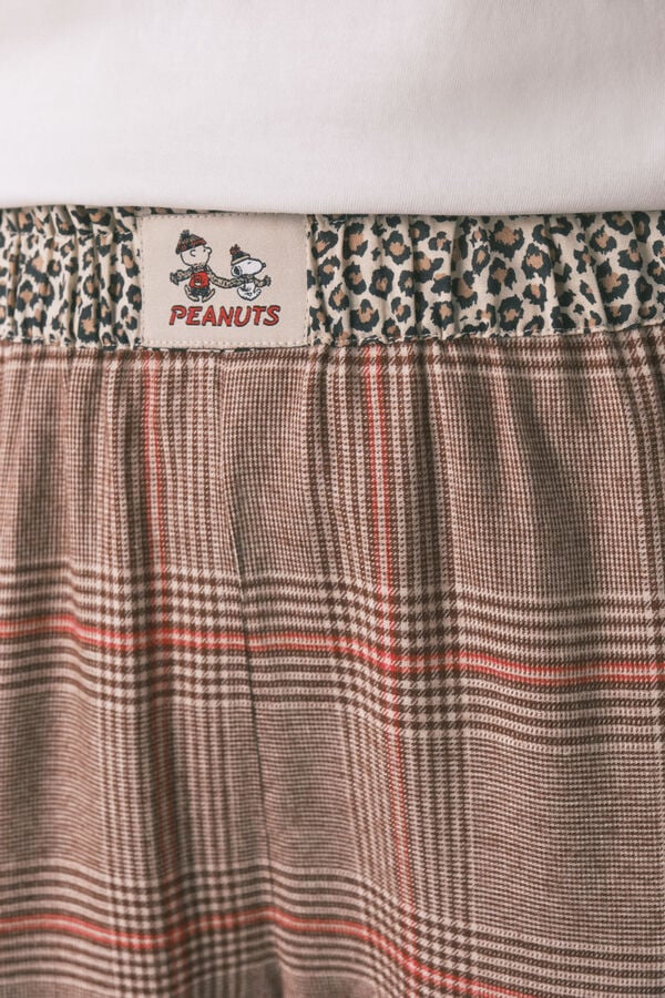 Women'secret Pijama larga 100% algod&oacute;n con estampado de cuadros de Snoopy marfil