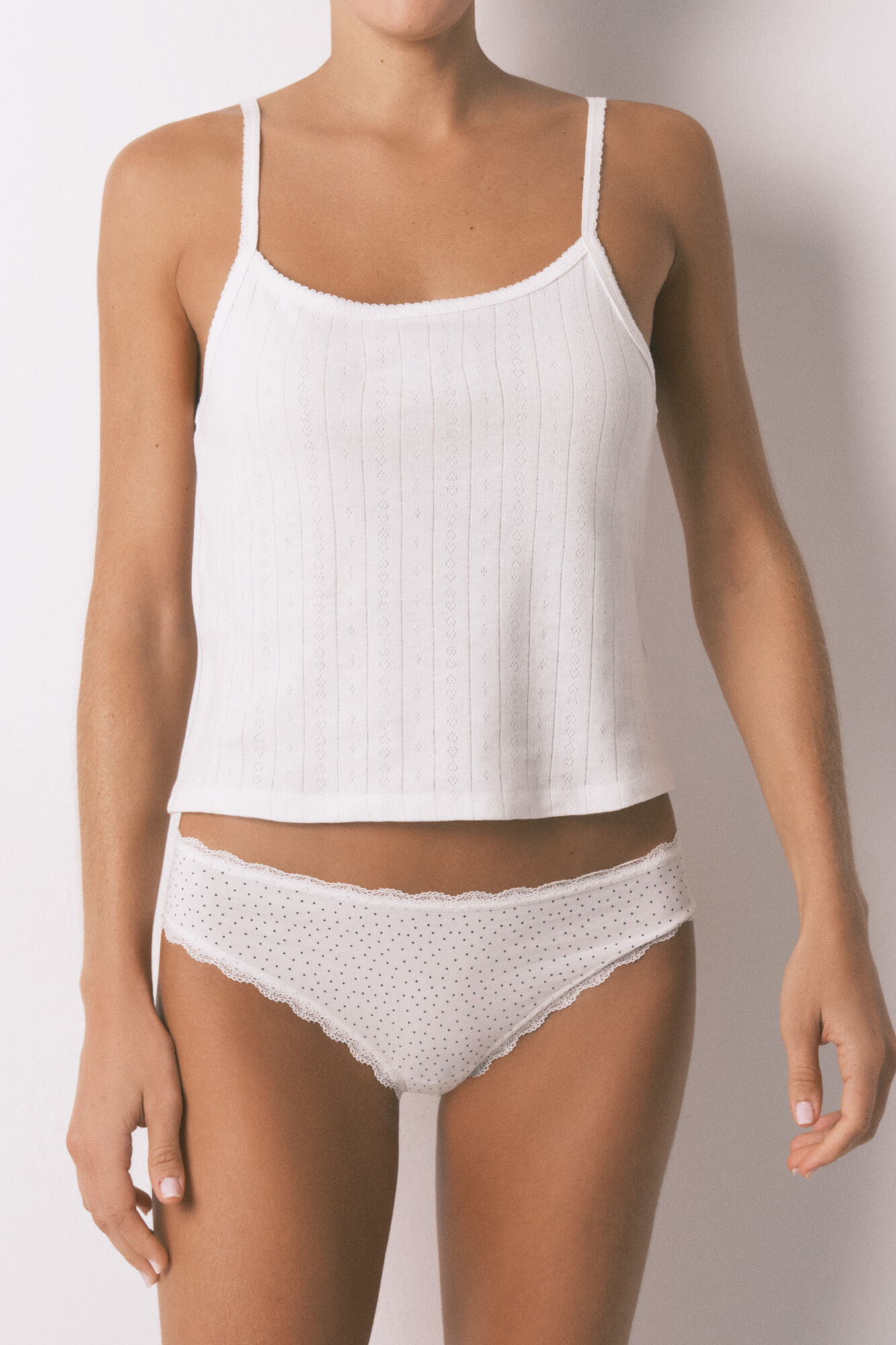 Women'secret Panty cl&aacute;sica de algod&oacute;n de puntos blanca