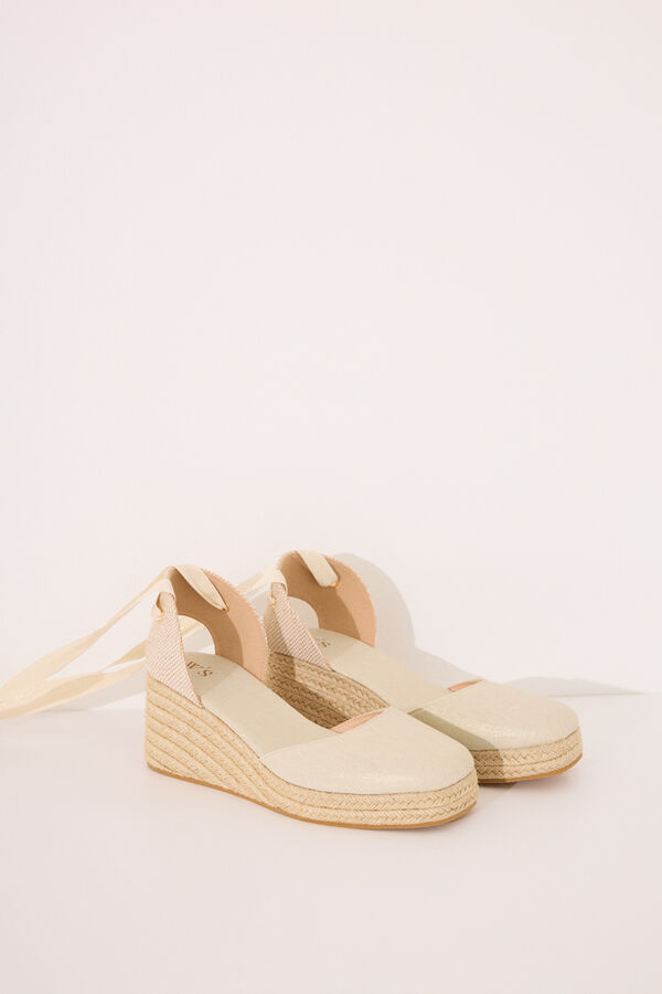 Womensecret Chanclas de plataforma de esparto doradas café