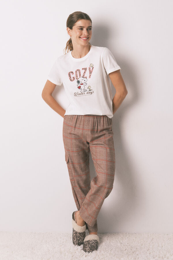 Women'secret Pijama larga 100% algodón con estampado de cuadros de Snoopy marfil