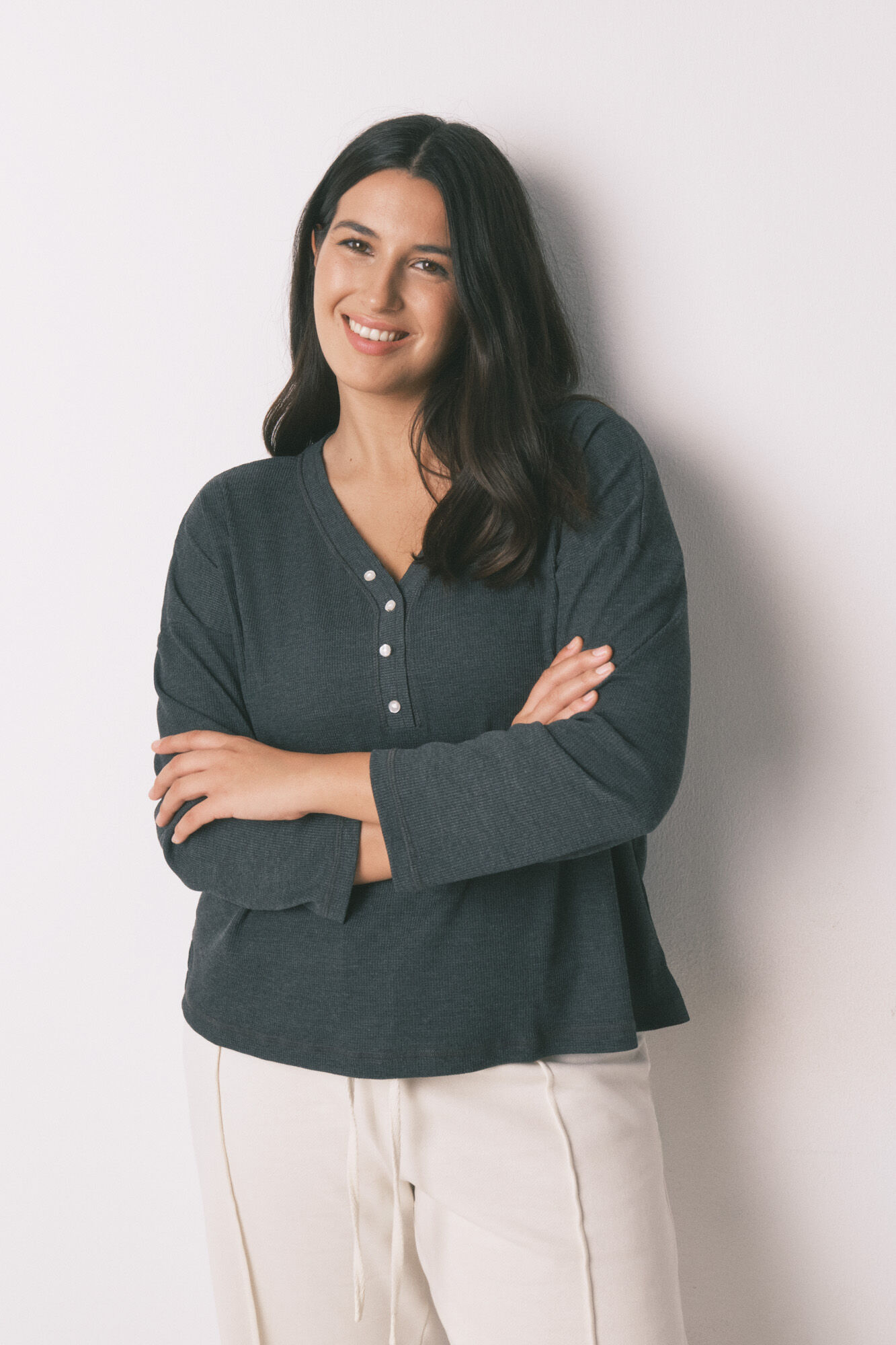 Women'secret Playera de manga manga larga con estampado de gofres de color gris