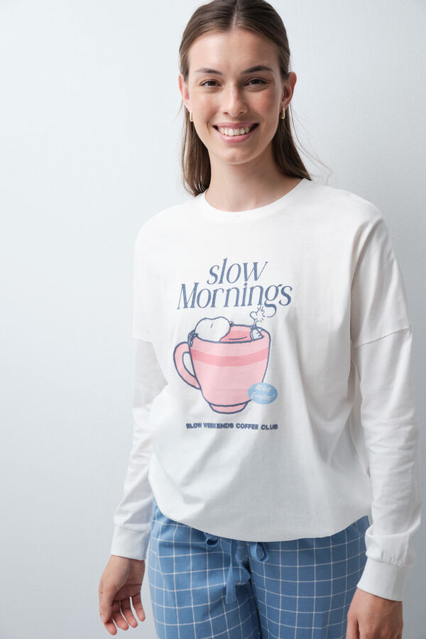 Women'secret Pijama larga de algod&oacute;n Snoopy a cuadros marfil