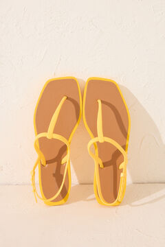 Womensecret Chanclas entrelazadas con puntera cuadrada amarillo
