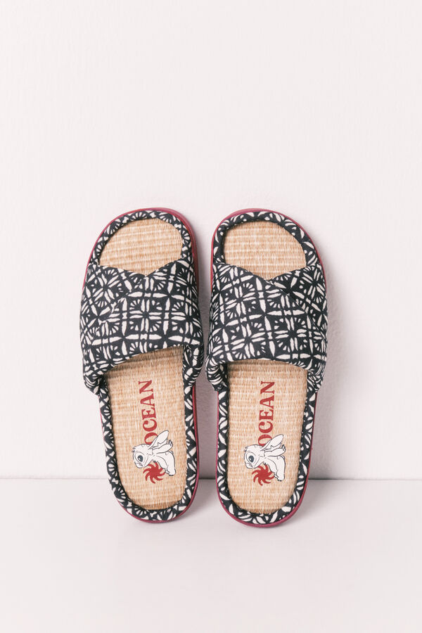 Women'secret Zapatillas de casa de tiras cruzadas con estampado &eacute;tnico gris