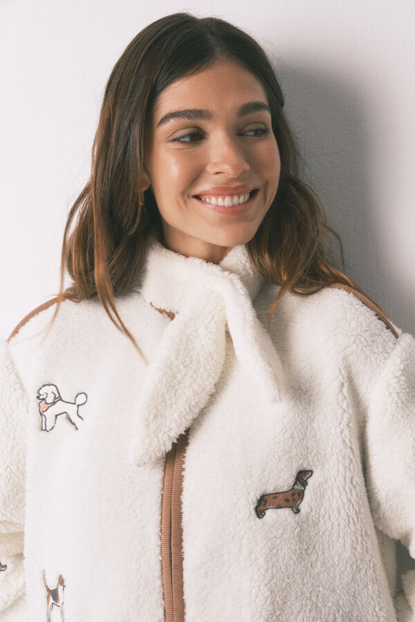 Women'secret Bata cota de borreguito con parches de perritos marfil