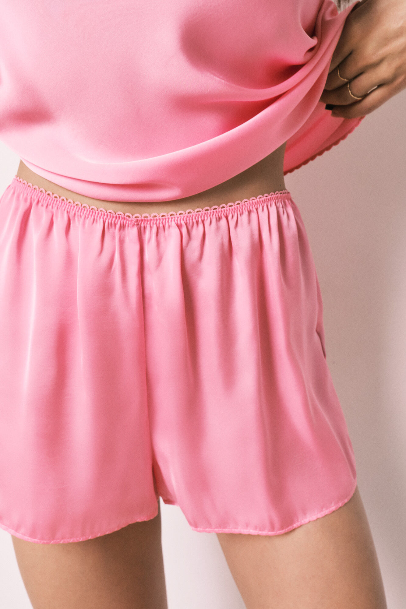 Women'secret Pijama corta de sat&eacute;n rosa