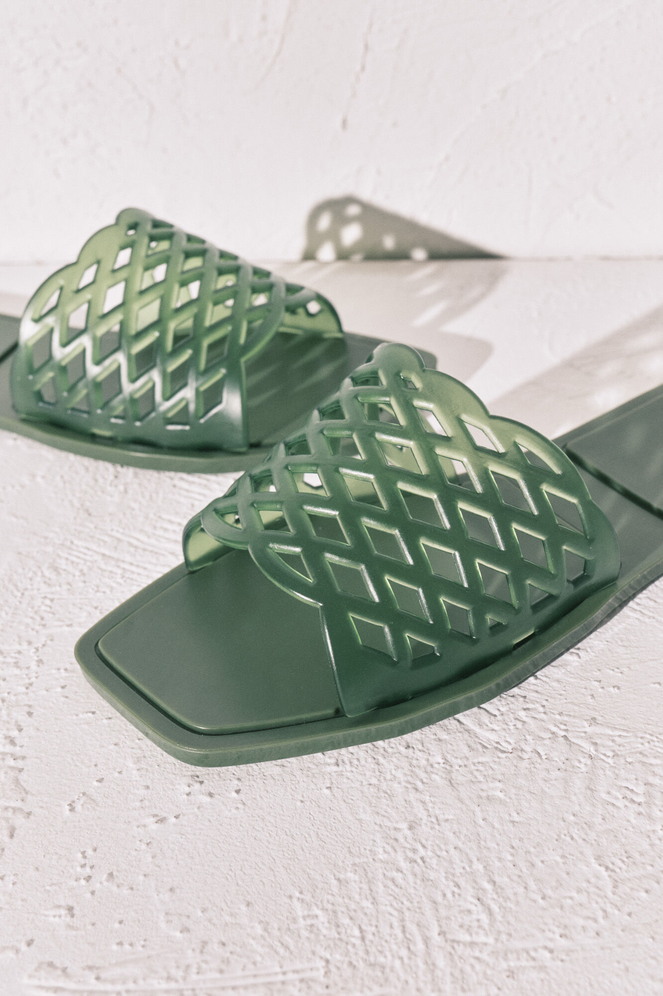 Women'secret Sandalias planas jelly verde