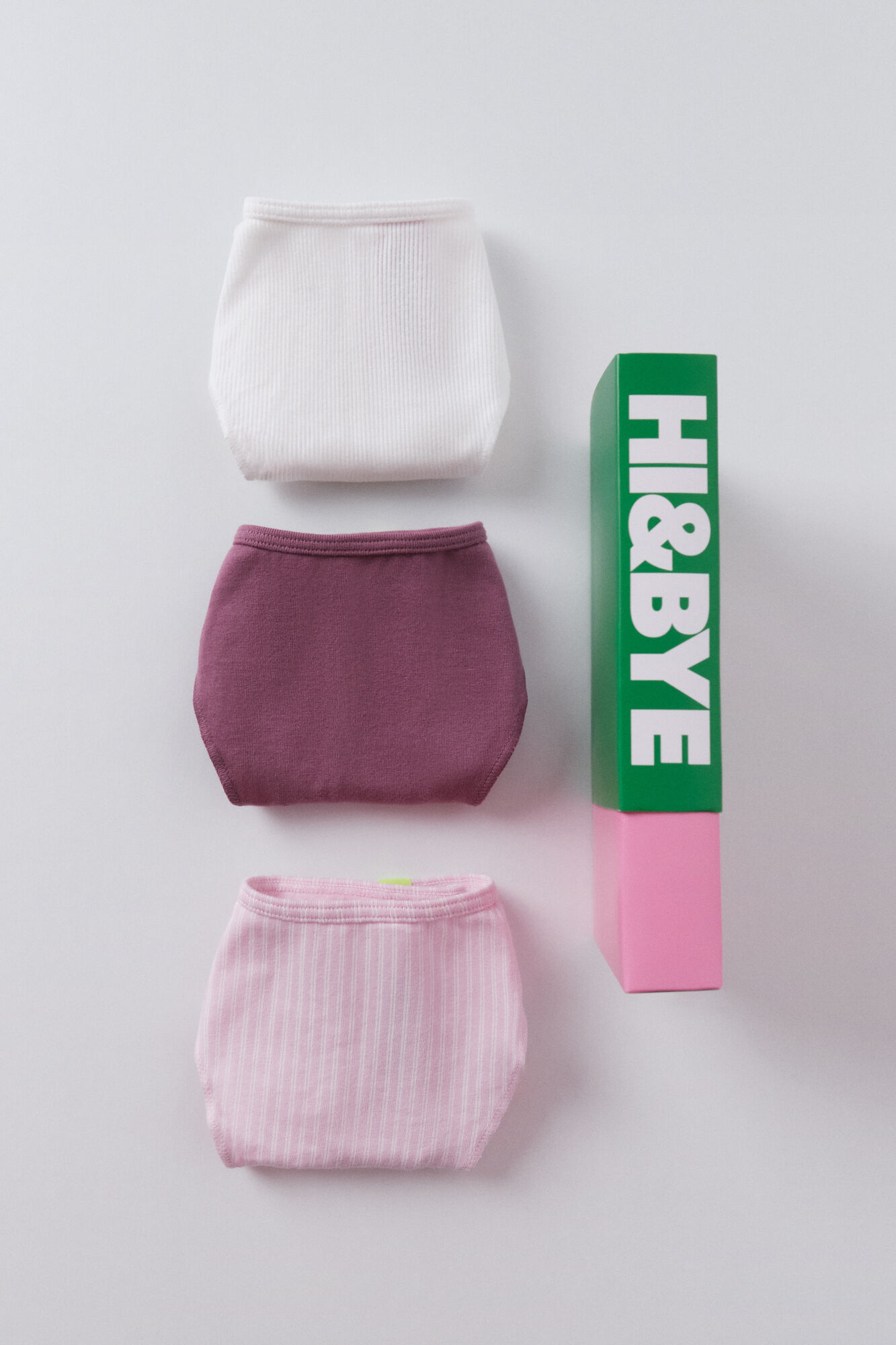 HI&BYE Pack de 3 panties brasile&ntilde;as en color blanco, rosa y morado