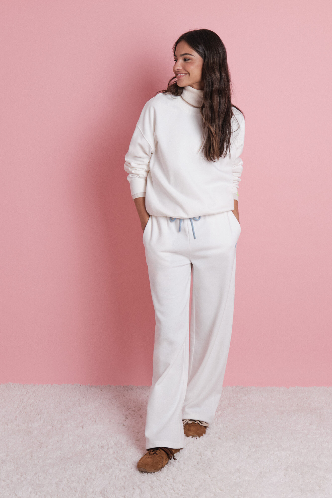 HI&BYE Sudadera de forro polar blanca con logo