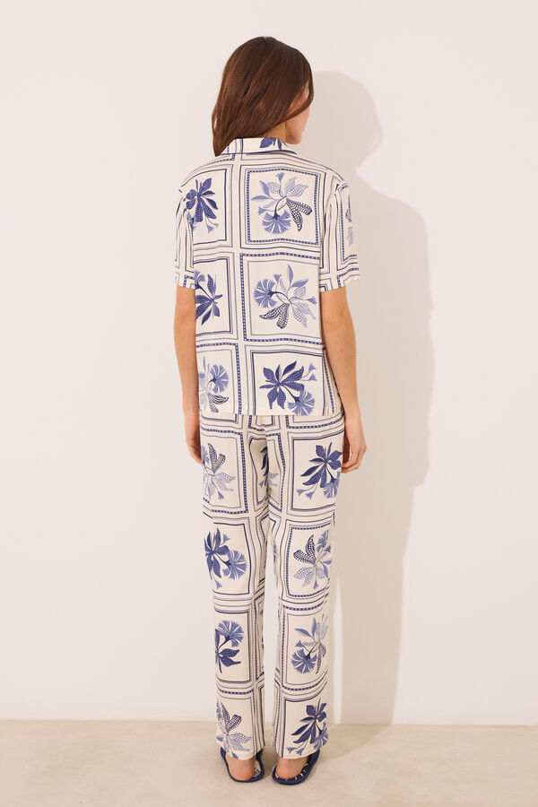 Womensecret Pijama camisera de satén con estampado de flores azul
