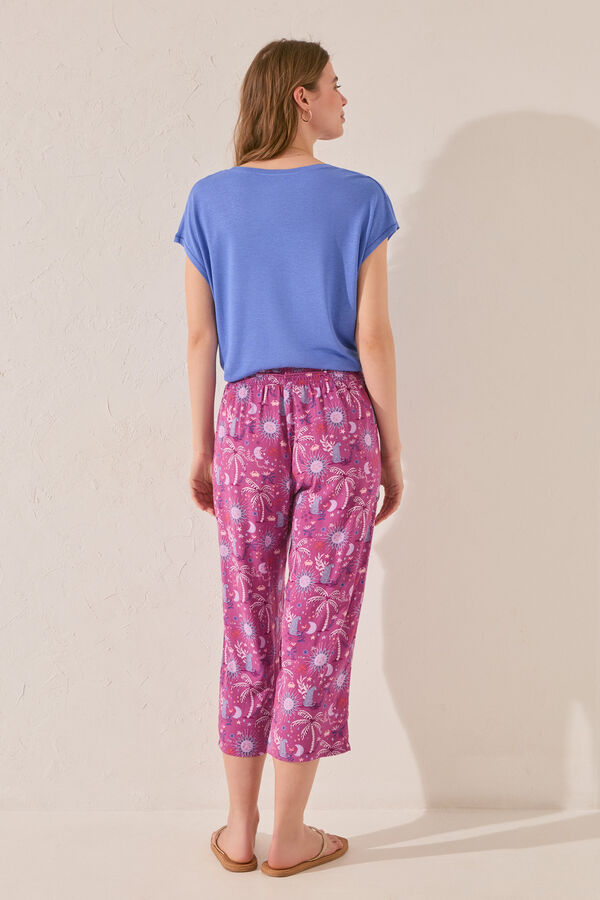 Womensecret Pantalón capri de viscosa con estampado morado/lila estampado